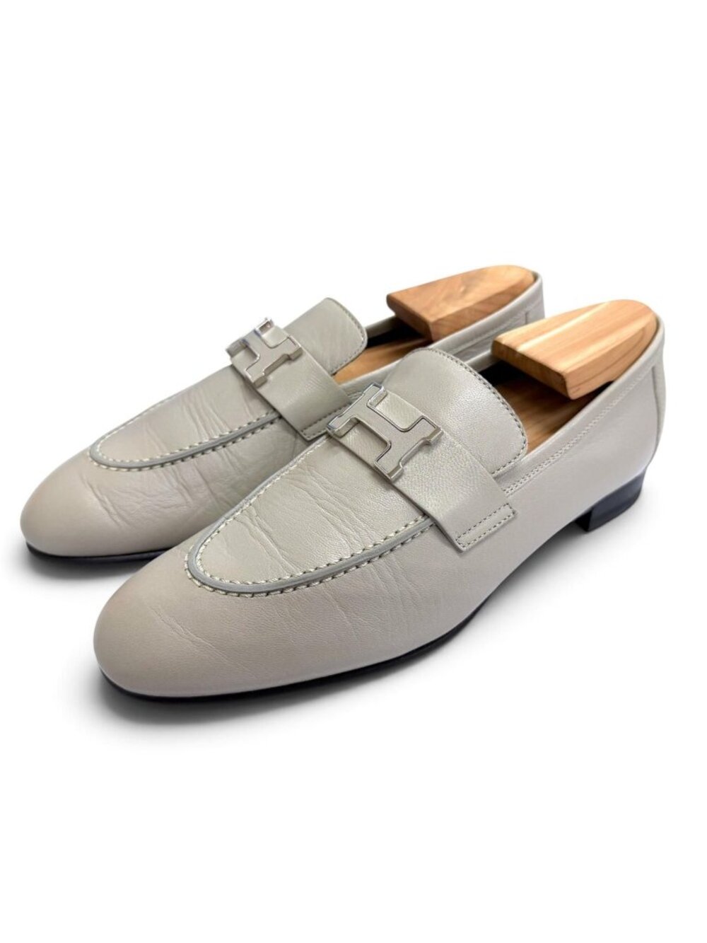 Hermes Moccasins Paris Silver H Logo Leather Loafers Gray